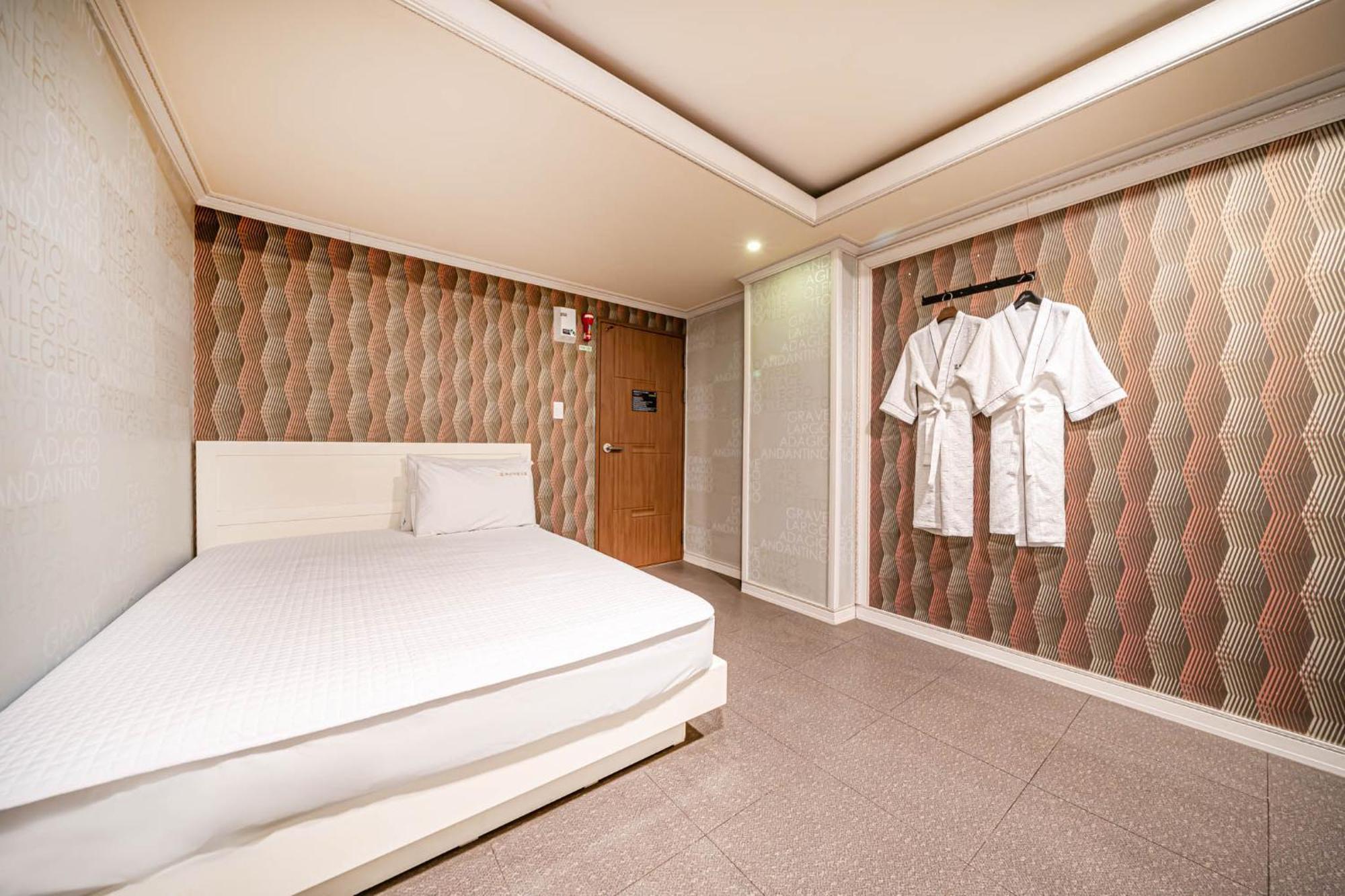 Top Motel Busan Exterior photo